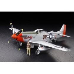 Tamiya - 1:32 Wwii North American P-51d Must