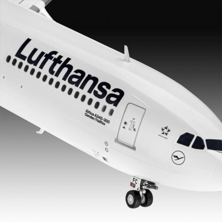 A340-300 Lufthansa New Livery