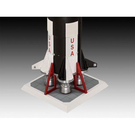 Revell - Apollo 11 Saturn V Rocket