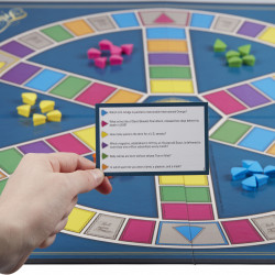 Hasbro - Trivial Pursuit