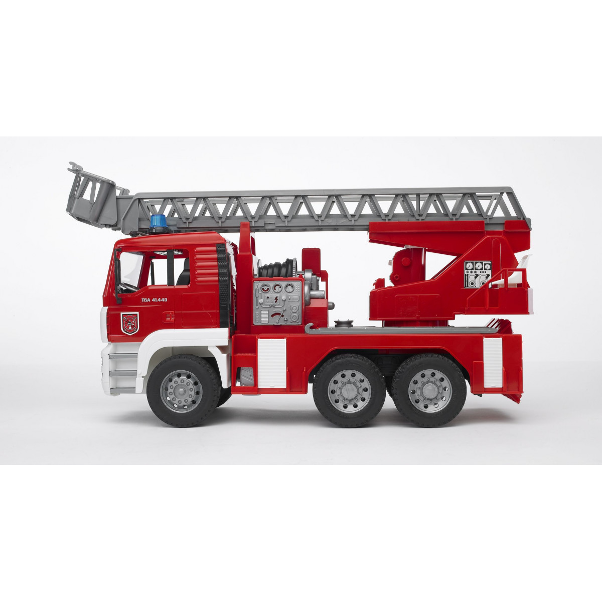 Bruder - MAN TGA Feuerwehr m.Drehleiter Wasserpumpe + Light und Sound Module