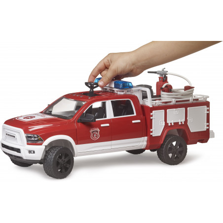 Bruder - RAM 2500 Feuerwehreinsatzwagen mit LplusS Modul Bruder - RAM 2500 Feuerwehreinsatzwagen mit LplusS Modul