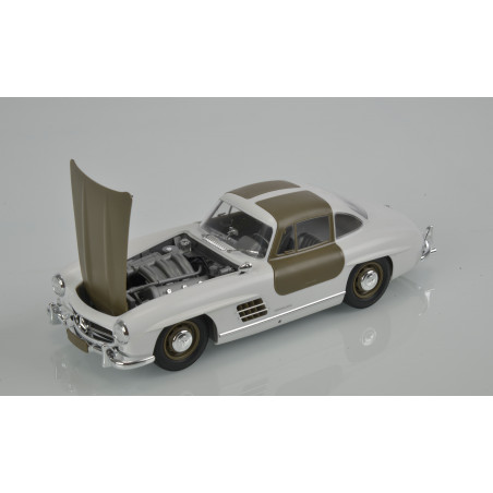 Tamiya - Mercedes-Benz SL 300 Flügeltürer