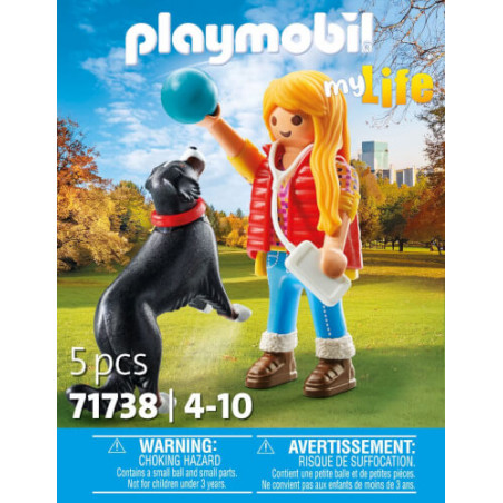 Frau mit Sennenhund