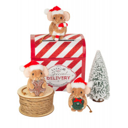 Weihnachtsmaus mit Kranz 11 cm