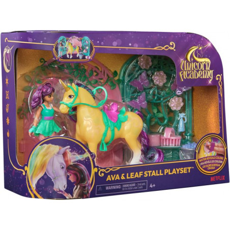 UCA Small Doll Ava & Leaf Stall Spielset