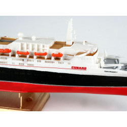 Revell - Queen Elizabeth 2