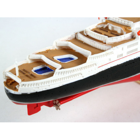 Revell - Queen Elizabeth 2