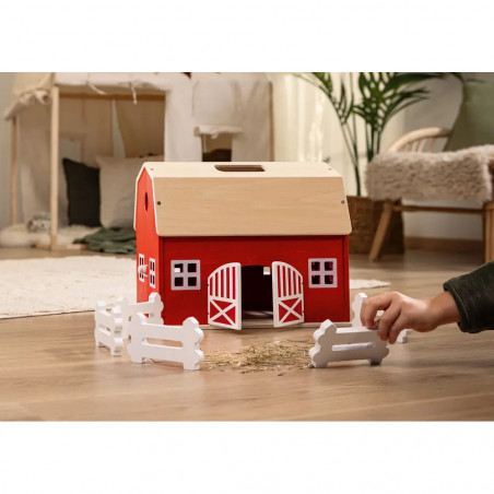 Großer Bauernhof aus Holz