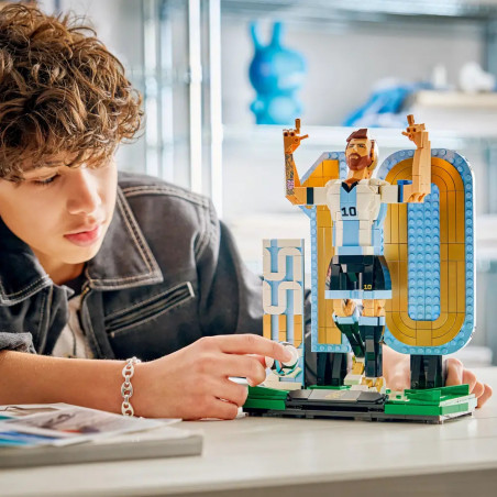 LEGO® Special Editions 43015 Lionel Messi – Fußballlegende