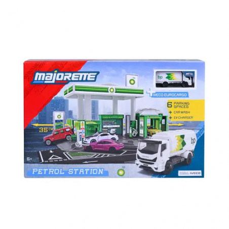 Petrol Station BP + 1 Vehicle